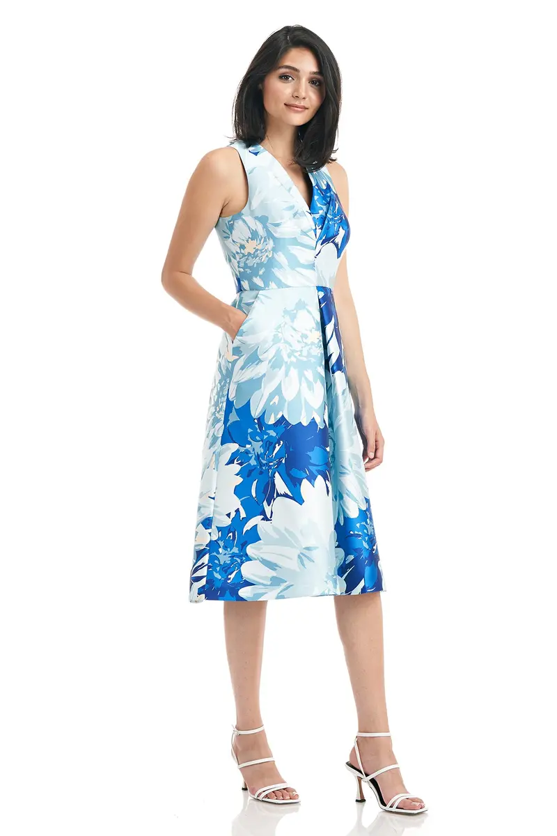 Floral Print V-Neck Pleated Midi Dress