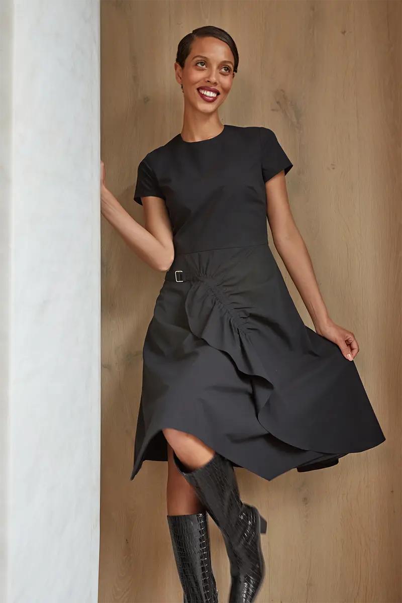Noa Minimalist Stretch Poplin Knee-Length Dress 2